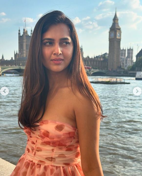 Tejasswi Prakash Photos